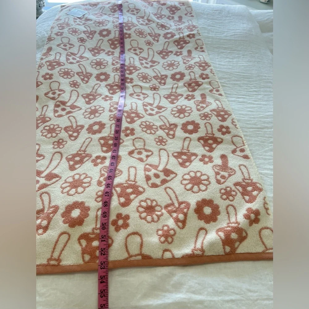 Deborah Connolly | Peach Mushrooms Plush Bath Towel | Retro NWT
